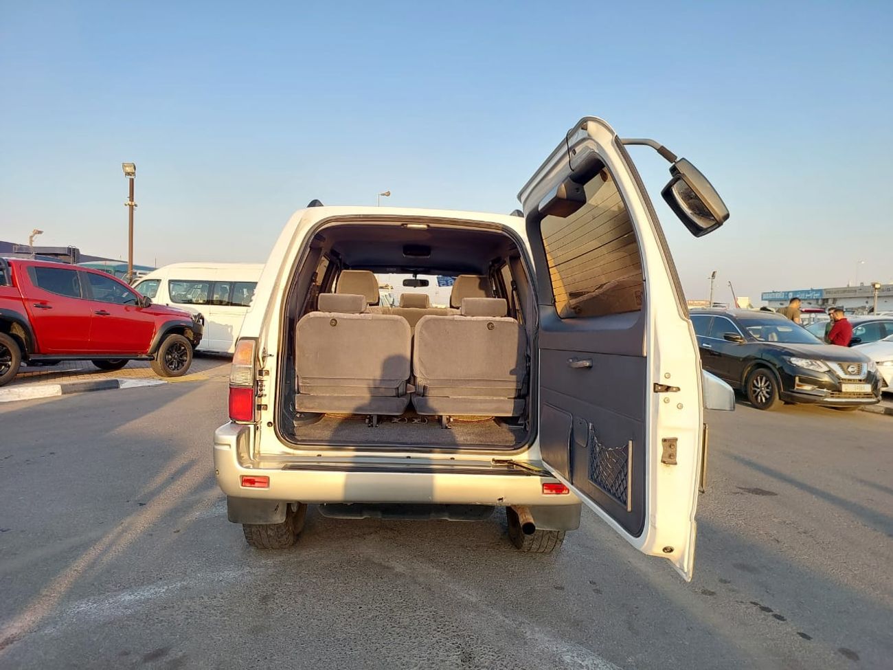 Toyota Land Cruiser TOYOTA LAND CRUISER PRADO SUV RHD 2001 MODEL 2.7 L PETROL AUTOMATIC(PM47611)