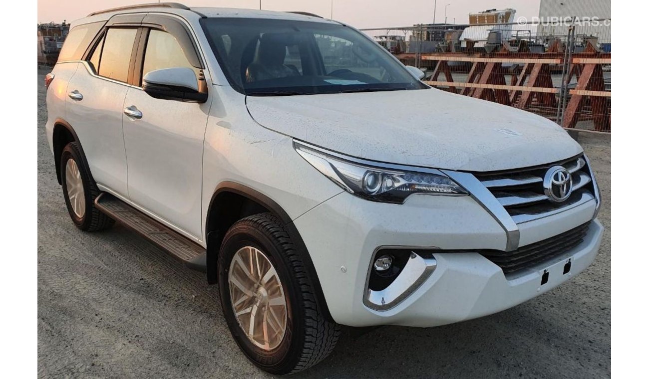 Toyota Fortuner 4.0L Petrol A/T Full Option