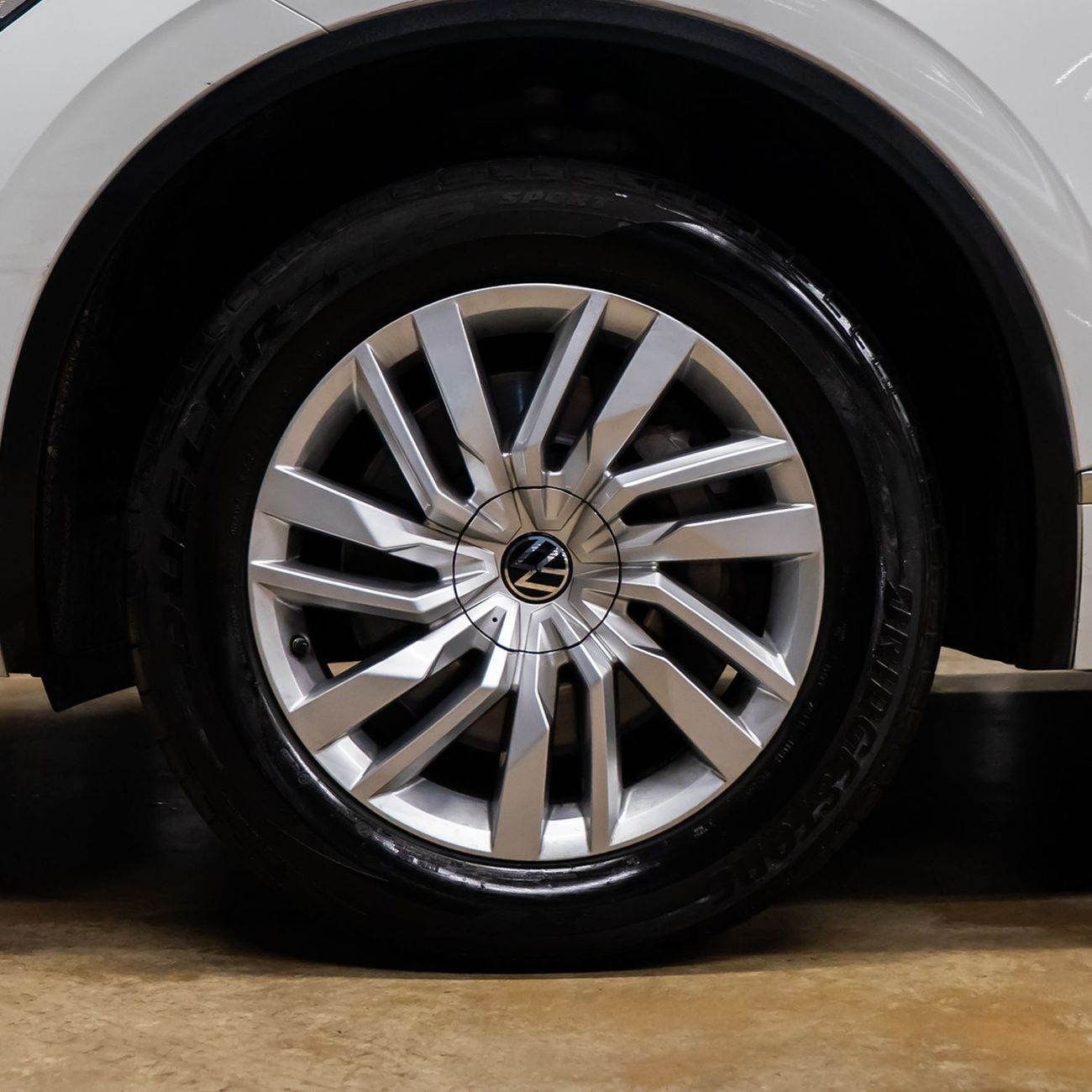 Volkswagen Touareg Atmosphere 3.0L AED 2,394 pm • 0% Downpayment • Volkswagen Touareg • Agency  Warranty