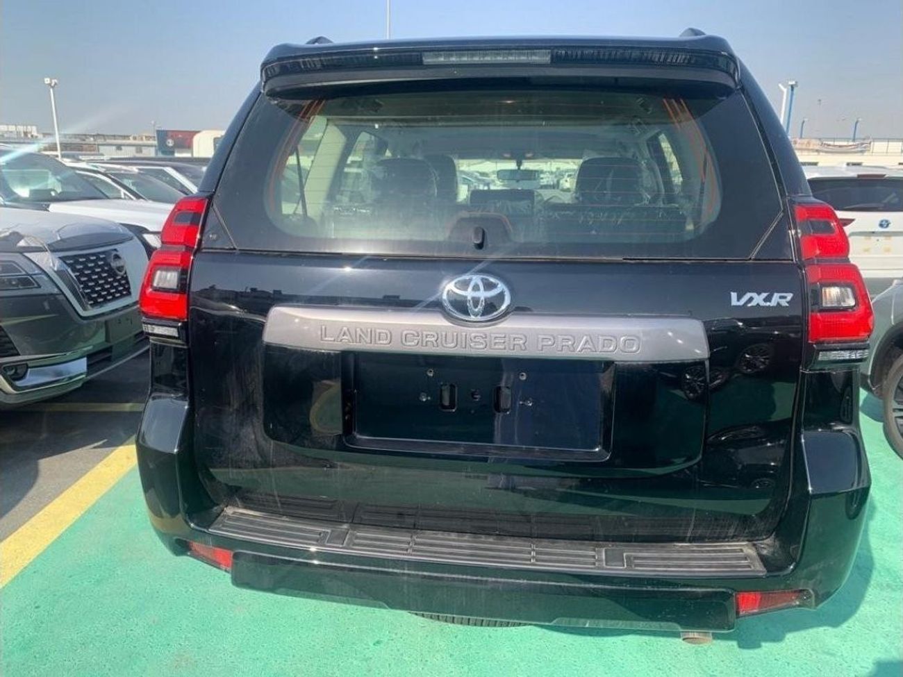 تويوتا برادو 2023 new TOYOTA PRADO 2700CC VXR FULL OPTION PETROL AUTOMATIC ZERO KM