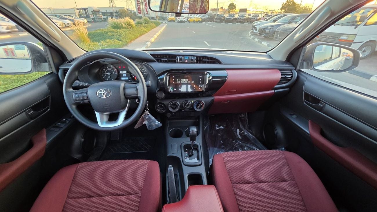 Toyota Hilux 2026 TOYOTA HILUX D/C 2.4L A/T WHITE (DLX WITH POWER WINDOWS)