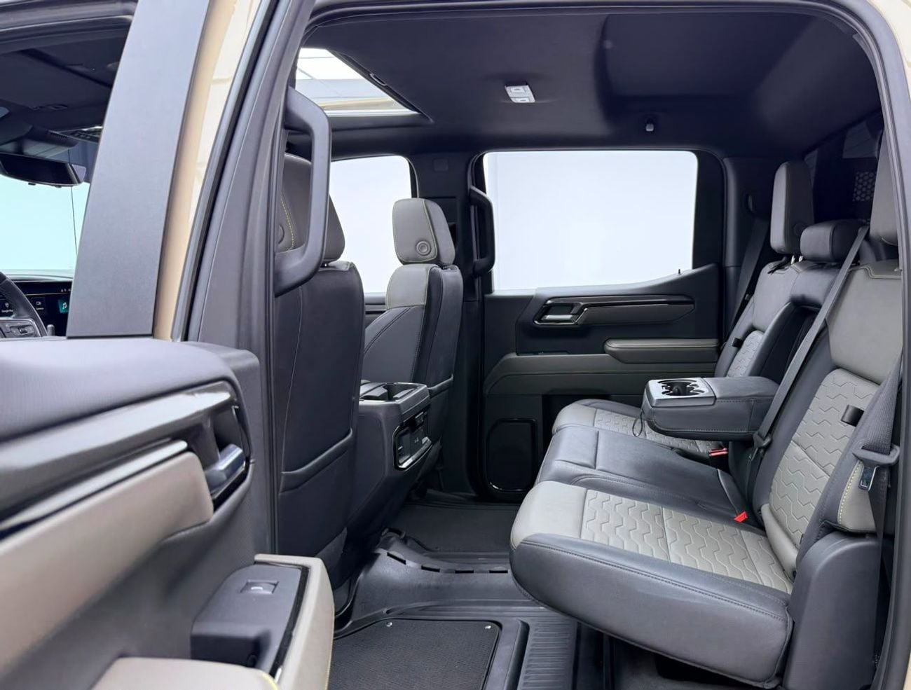 شيفروليه سيلفارادو 1500 CREW CAB ZR2 2023 Chevrolet Silverado ZR2, 09/2028 Chevrolet Warranty + Service Contract, Full