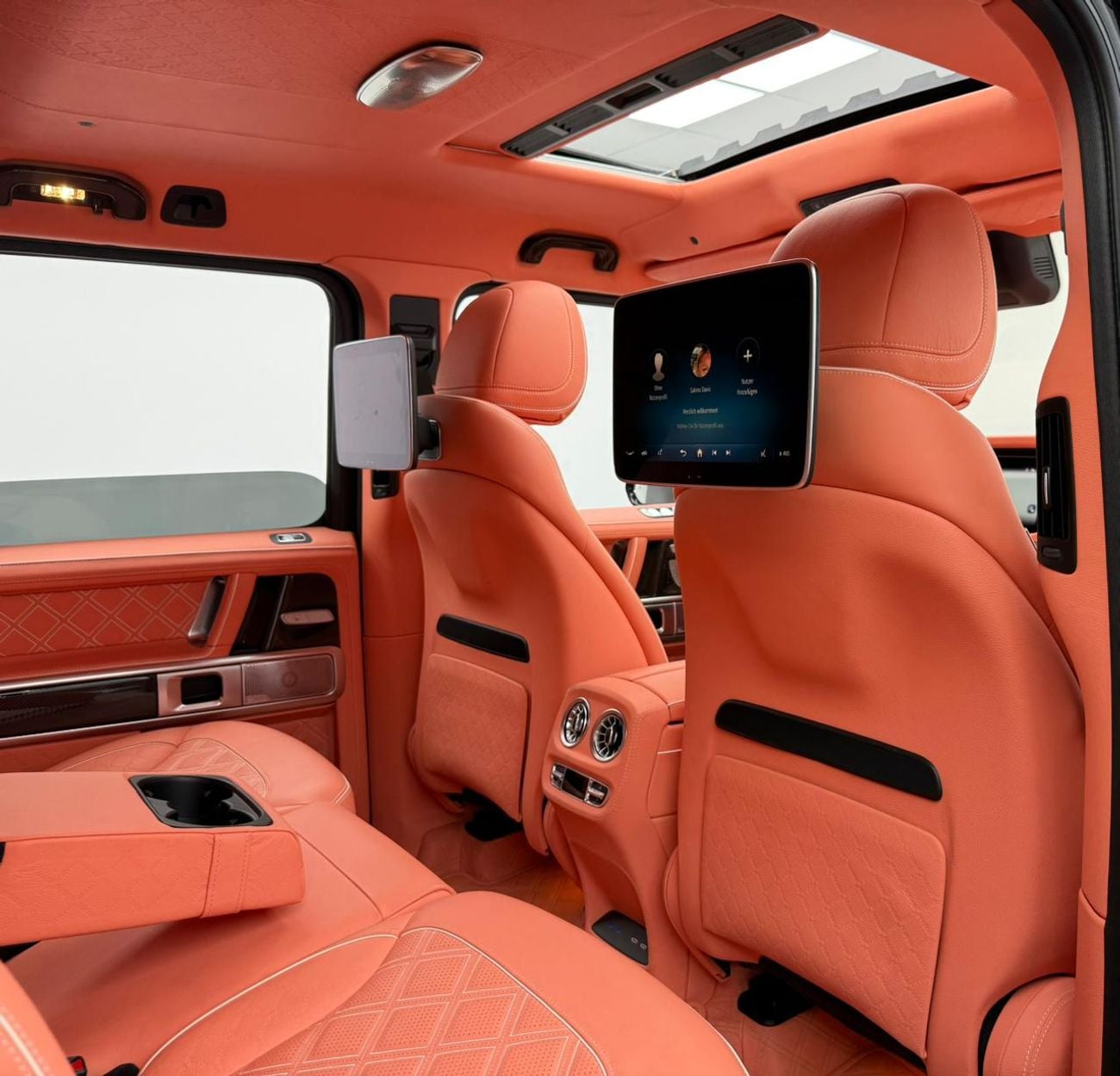 BRABUS G 800 Widestar - Mercedes-AMG G 63 2025 Mercedes Brabus G800 Masterpiece, Warranty, Carbon Fiber Package, Low Km, Fully Loaded, GCC