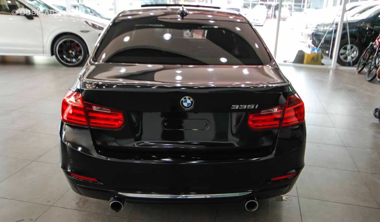 بي أم دبليو 335 I Luxury