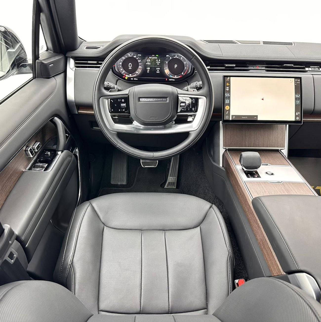 Land Rover Range Rover LWB SE P530 4.4L 2025 Land Rover Range Rover SE P530 LWB, Warranty, Excellent Condition