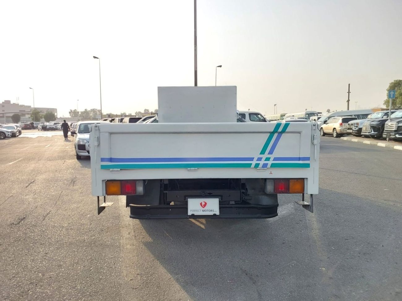 Mitsubishi Fuso Canter MITSUBISHI CANTER TRUCK RHD 1995 MODEL 4.5 L DIESEL MANUAL(PM20263)