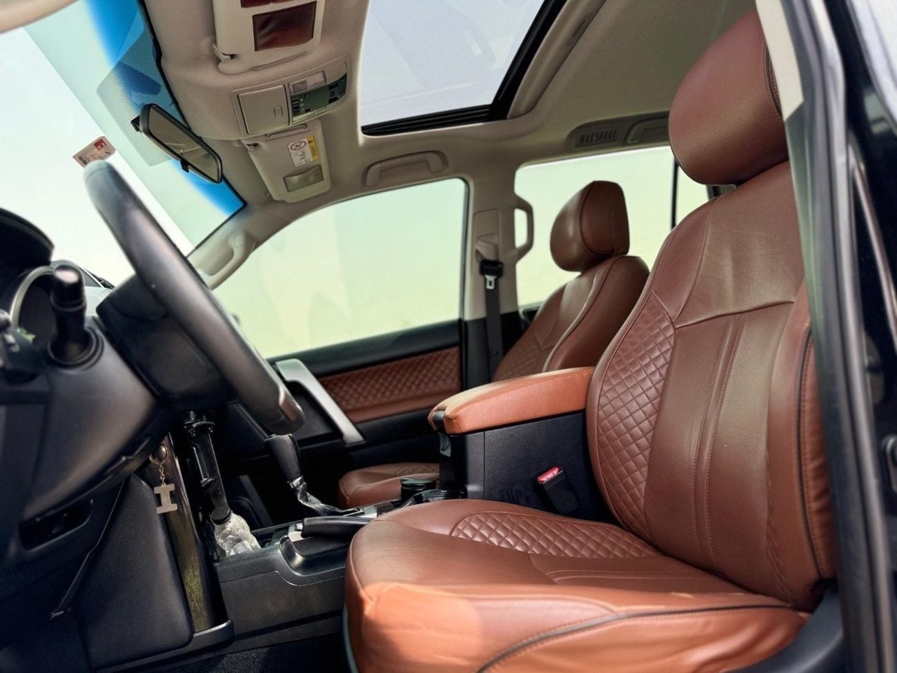 Toyota Prado VXR Toyota prado 2017 V4 black color full options