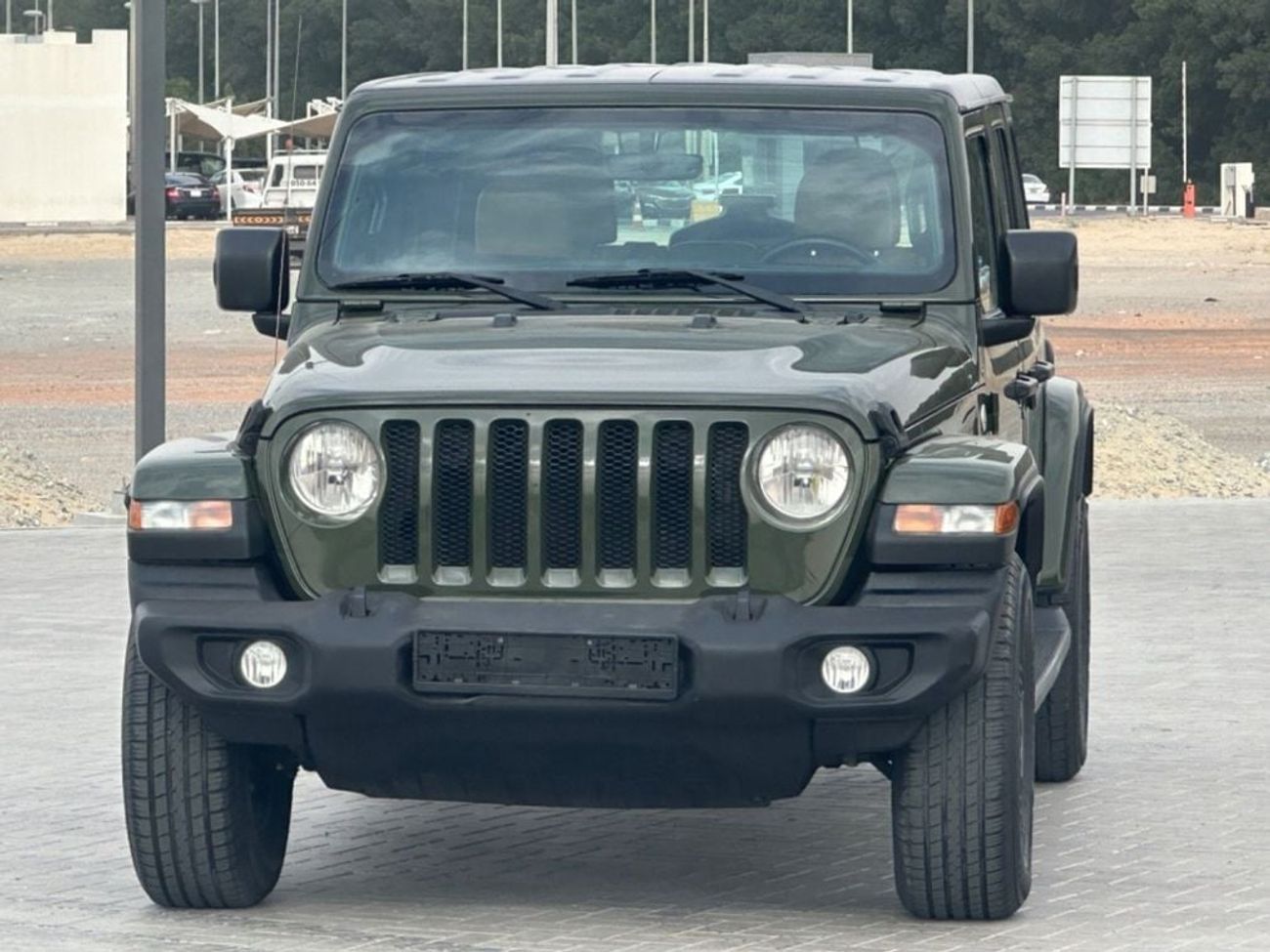 Jeep Wrangler Sport 3.6L M/T MODEL 2021 GCC CAR PERFECT CONDITION INSIDE AND OUTSIDE FULL OPTION