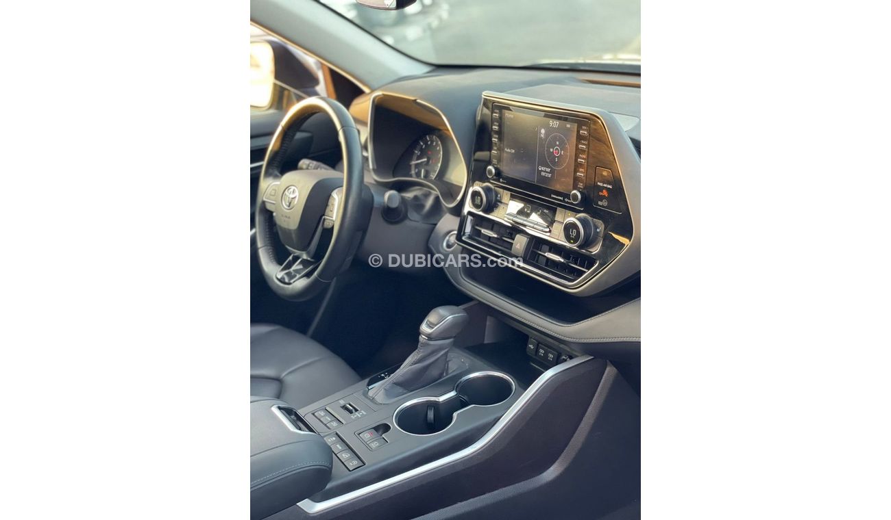 Toyota Highlander 2020 Toyota Highlander XLE AWD/ EXPORT ONLY / فقط للتصدير