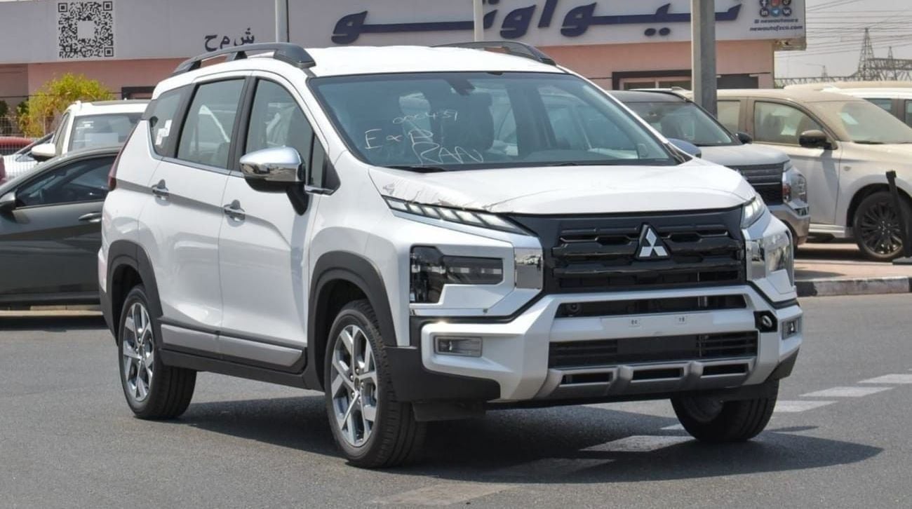 ميتسوبيشي إكسباندر Brand New Mitsubishi Xpander Cross 1.5L| Petrol | White/Black | 2025 | For Export Only