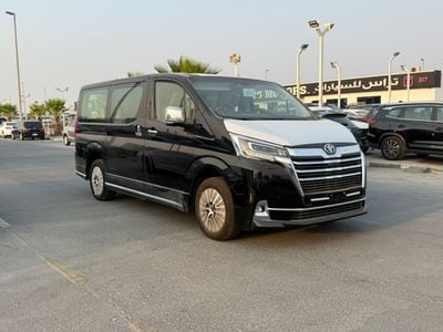 Toyota Granvia PREMIUM