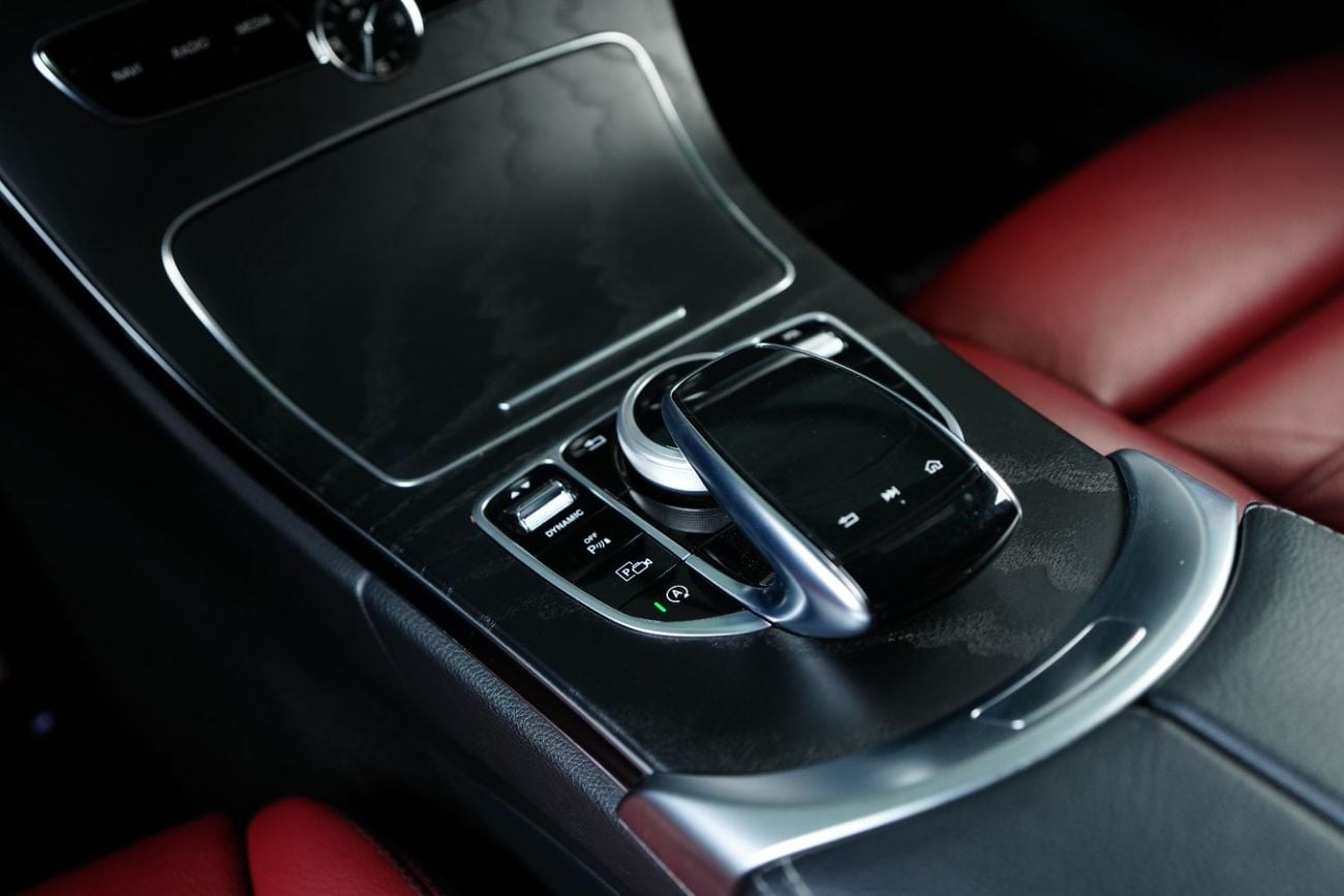 مرسيدس بنز C 200 AMG