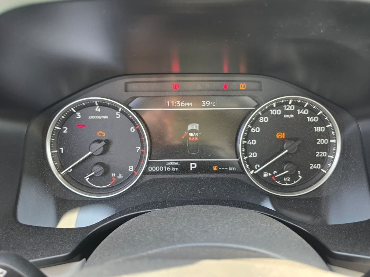 ميتسوبيشي آوتلاندر M-LINE 2.5L 2026