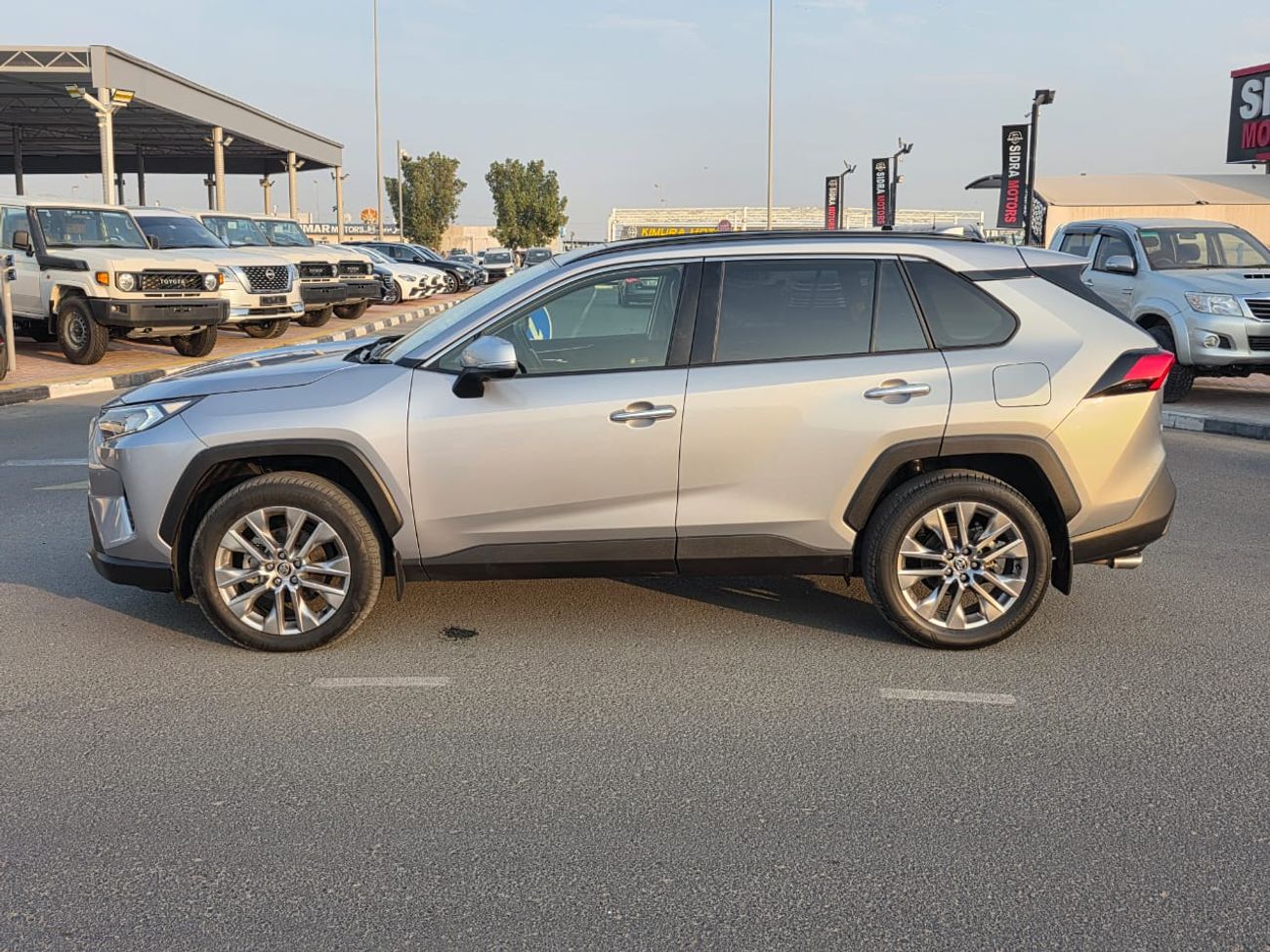 تويوتا راف ٤ petrol 2.0 liter full option right hand drive only for export available