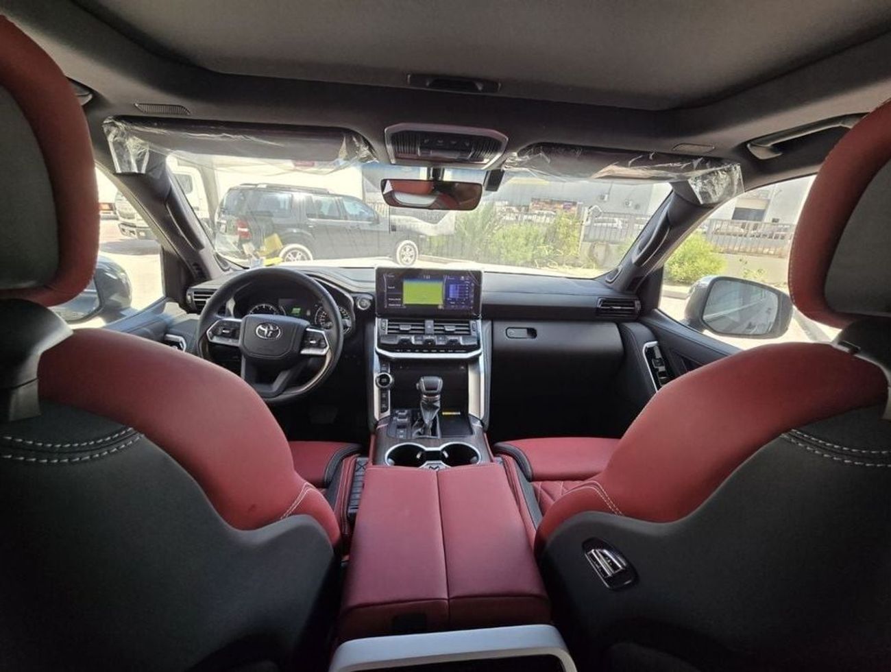 تويوتا لاند كروزر VX 3.5L PETROL A/T WITH MBS AUTOBIOGRAPHY VIP 4 SEAT AND ROOF STAR LIGHT