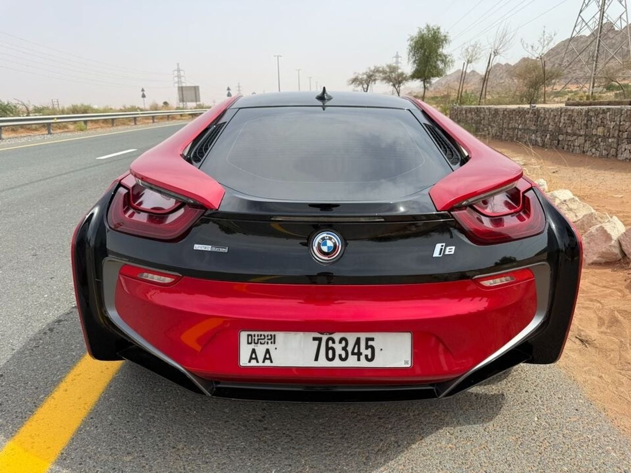 بي أم دبليو i8 STD