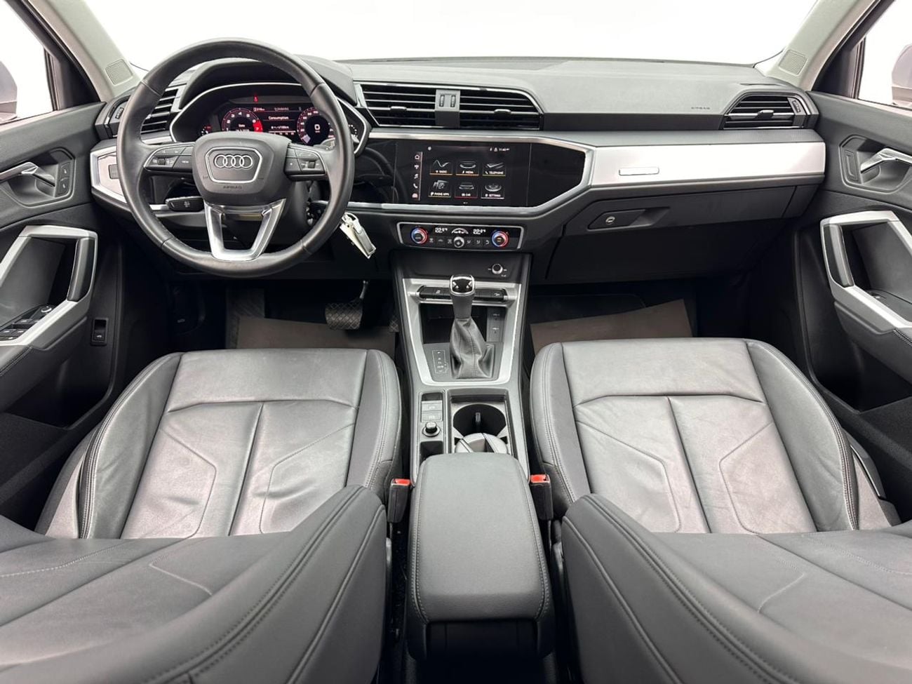 أودي Q3 2022 Audi Q3 35TFSI, Nov/2027 Audi Warranty, 07/2027 Service Contract, Audi Full Service History, GC