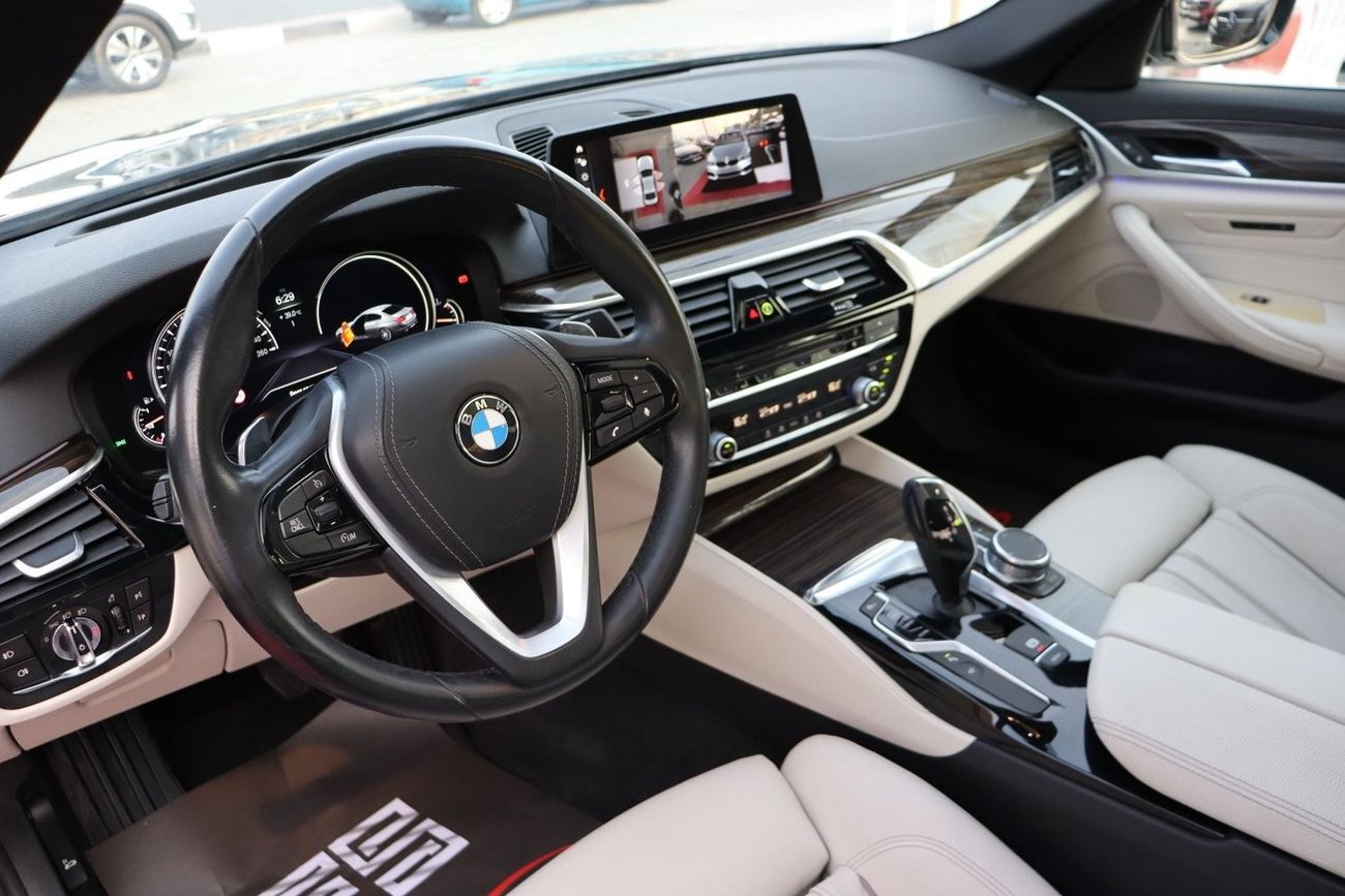 BMW 530i BMW 530i / 2019 / GCC / Full Service History/ Luxury Line