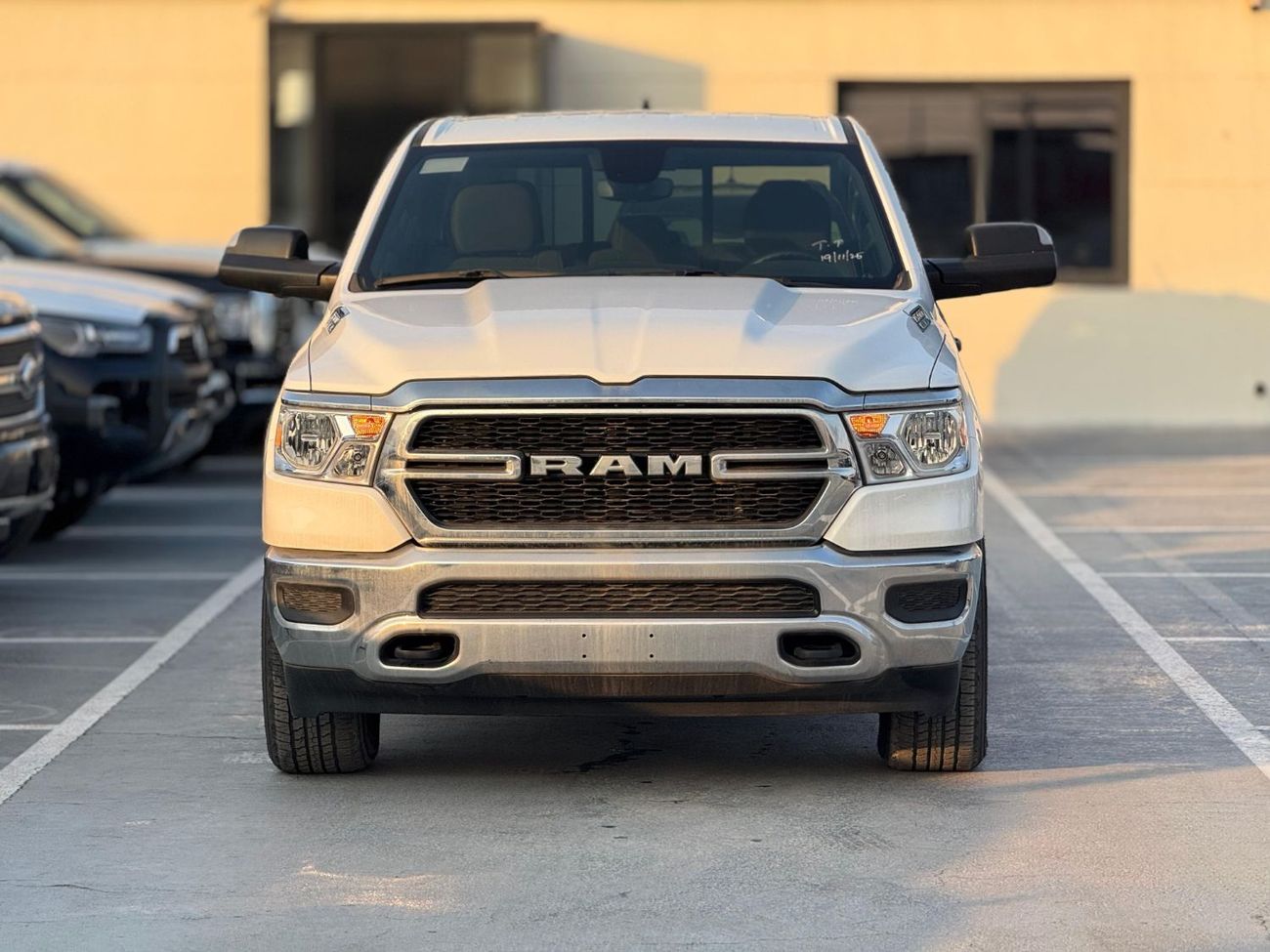 RAM 1500 Hemi 5.7L V8 Petrol 4WD 2023 Export Price @ 175,000 AED