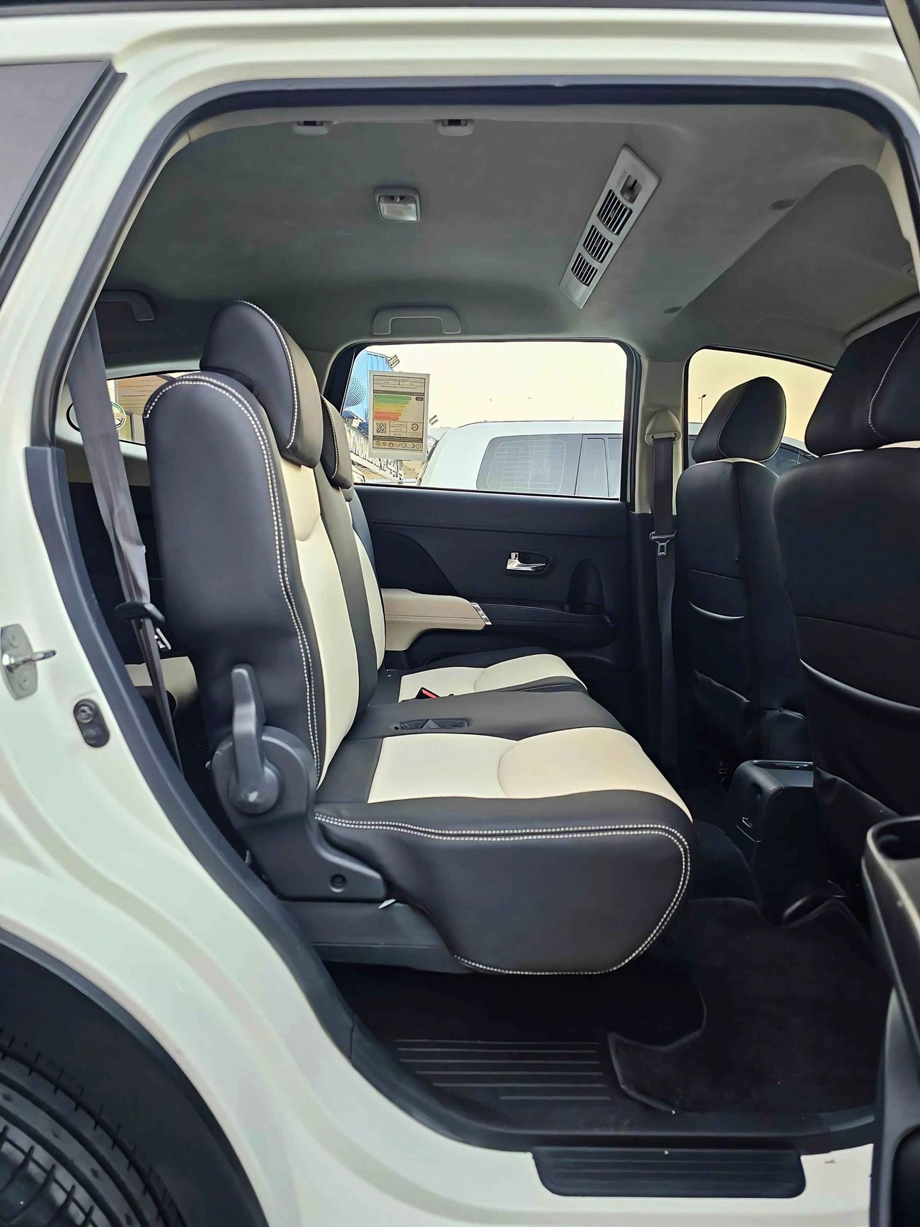 Toyota Rush /1.5L V4/ 7 SEATER/ LEATHER SEATS / EXPORT ONLY / LOT#009785