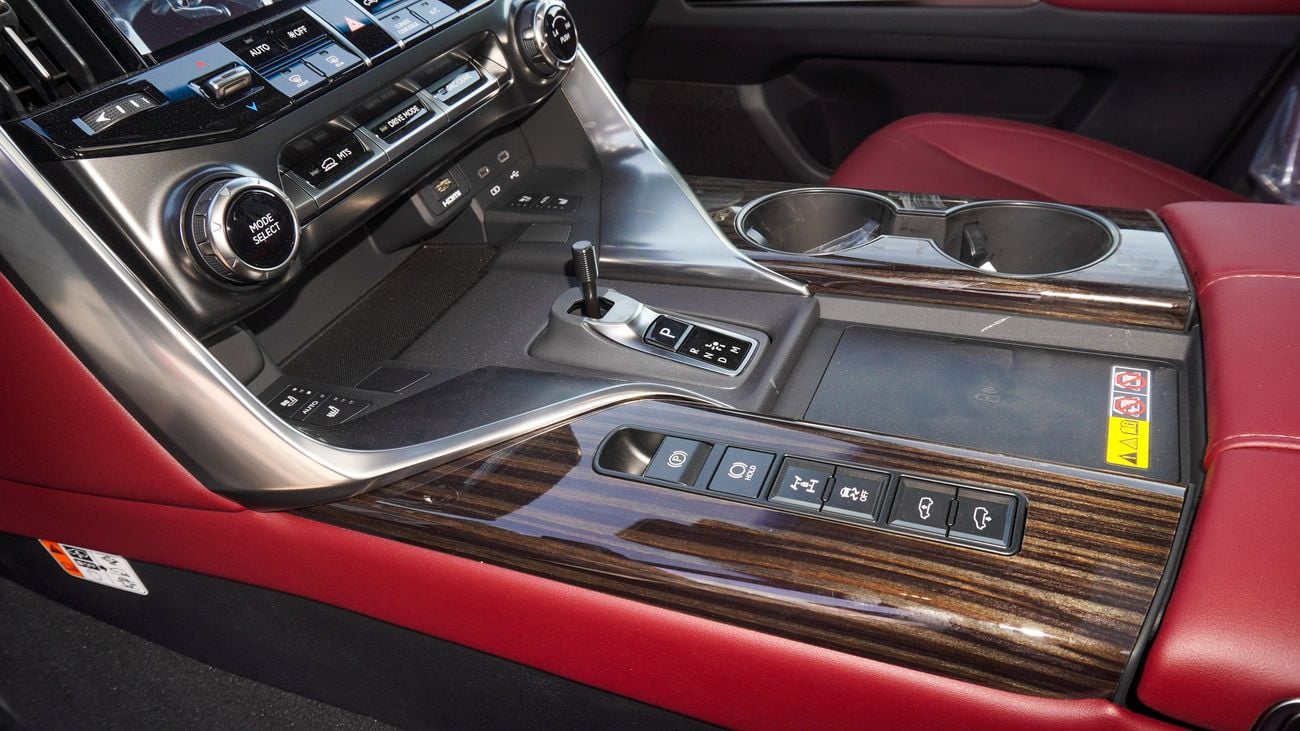 Lexus LX 700h 3.5L V6 Hybrid