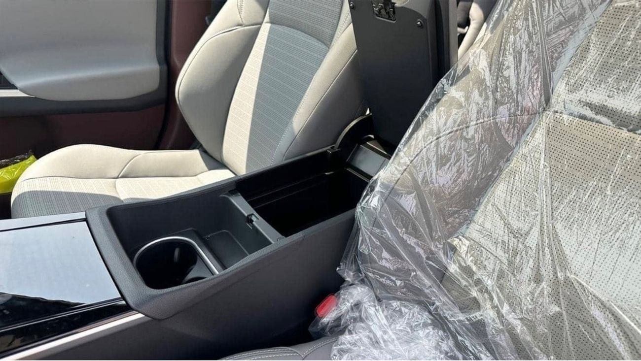 تويوتا bZ4X TOYOTA BZ4X FULL EV LONG RANGE 615km FULL OPTION 2WD WITH AUTO PARK