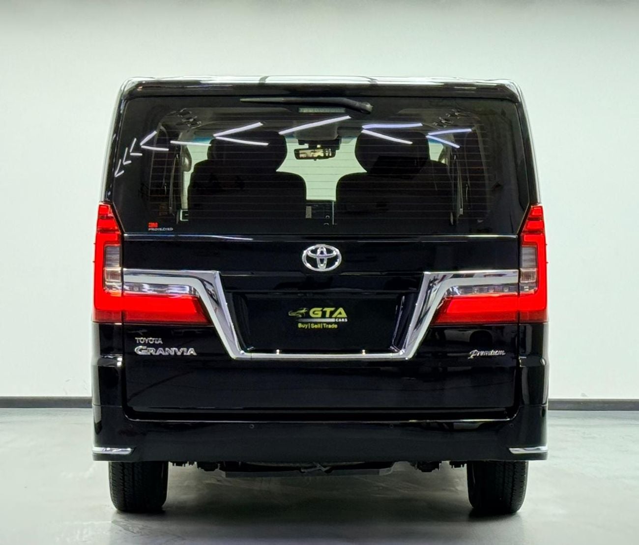 Toyota Granvia 2023 Toyota Granvia Premium, 2026 Toyota Warranty, Full Toyota Service History, Fully Loaded, GCC