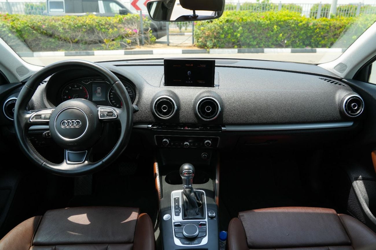 أودي A3 AMBITION 30 TFSI !!GCC SPECS!! WELL MAINTAINED