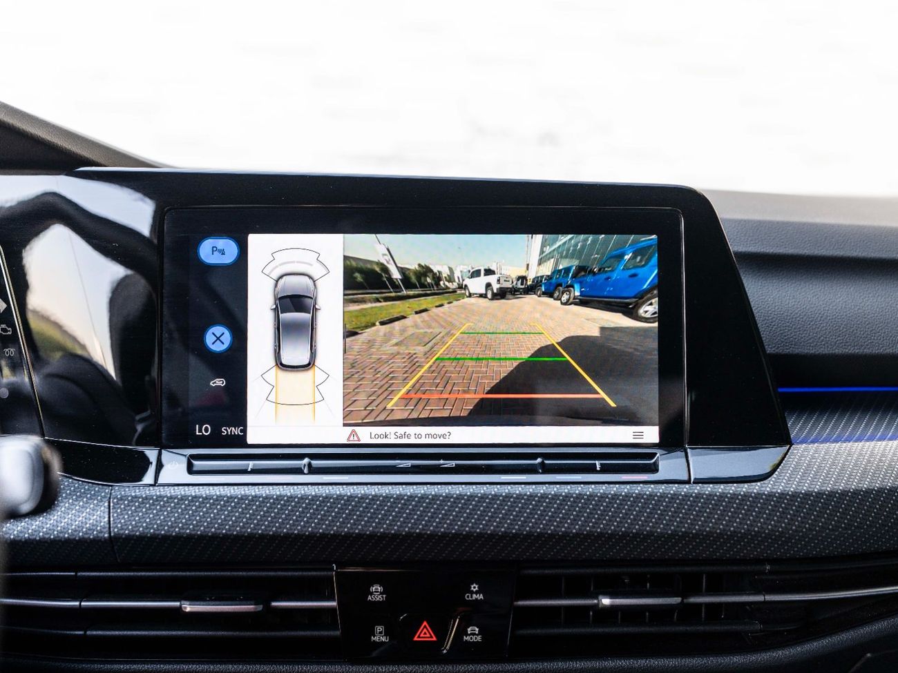 Volkswagen Golf R Base 2.0T