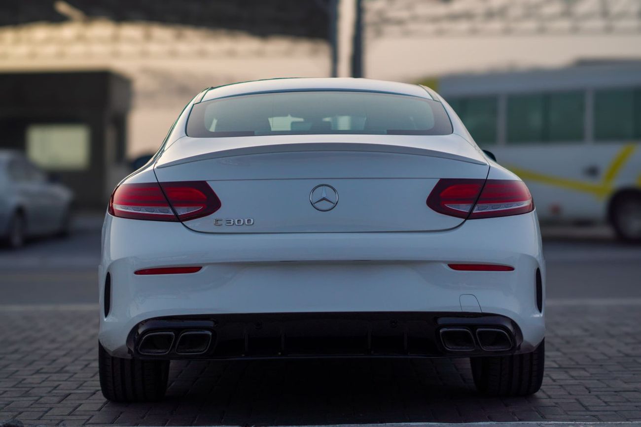 مرسيدس بنز C 300 كوبيه