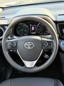 Toyota RAV4 2018 model LE hybrid
