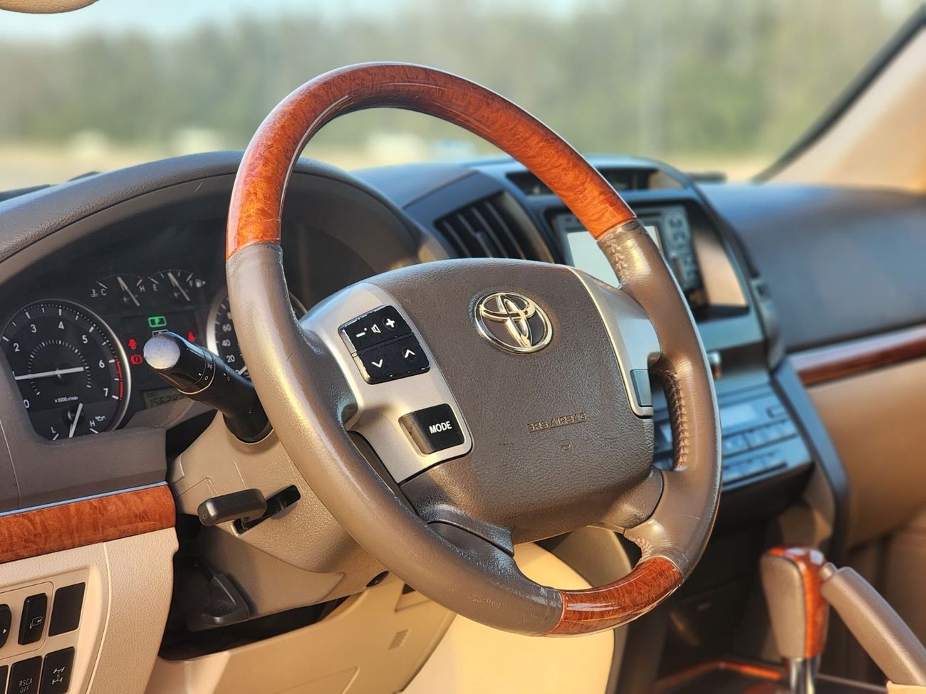 تويوتا لاند كروزر GX.R V6