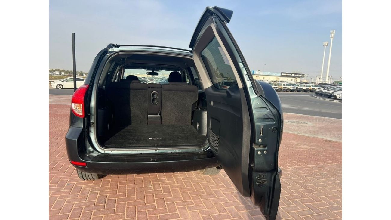 تويوتا راف ٤ 2008 TOYOTA RAV4 Sport 4x4 2.4L VVT-i + V4 with Sunrrof option **Clean Car