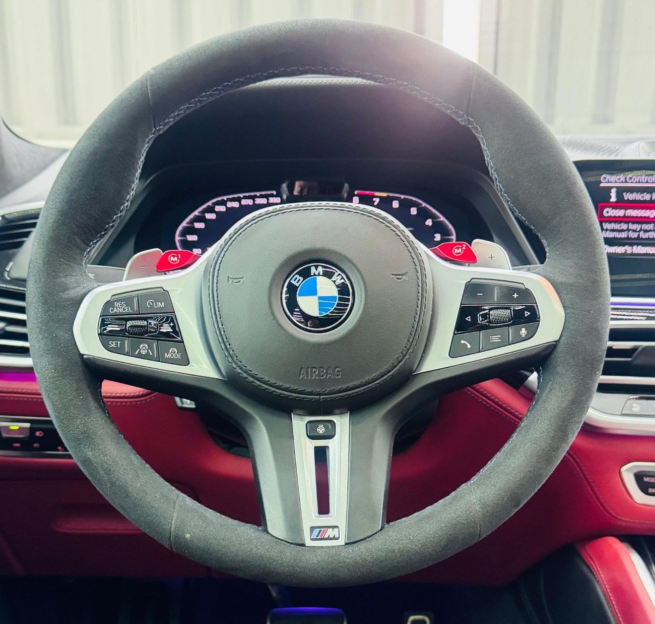 BMW X5M Competition 4.4L 2021 BMW X5 M Competition, Canadian specs With 1 Year warranty and FSH from AGMC an