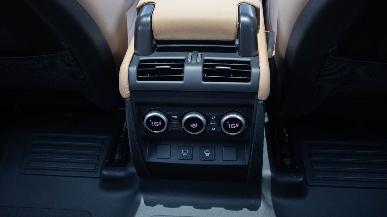 لاند روفر ديفندر X-Dynamic SE 3.0L | 2025 | with 5 Years Agency Warranty