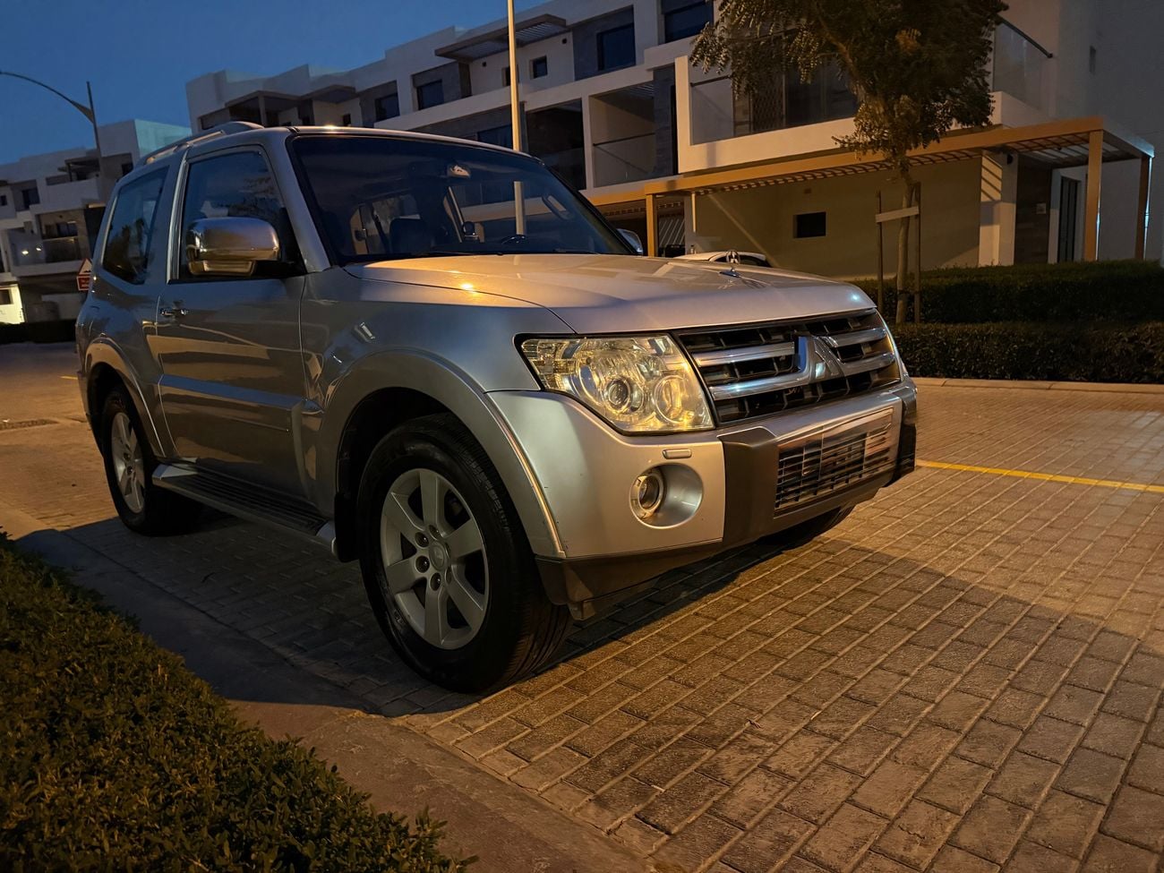 Mitsubishi Pajero GLS Highline 3.8L (241 HP)