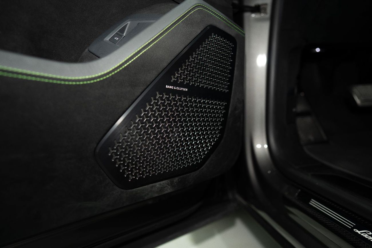 Lamborghini Urus 4.0T V8 Performante 2023 URUS PERFORMANTE | ADVANCE 3D BANG OLUFSEN | TWO TONE INT | ALCANTARA SEATS