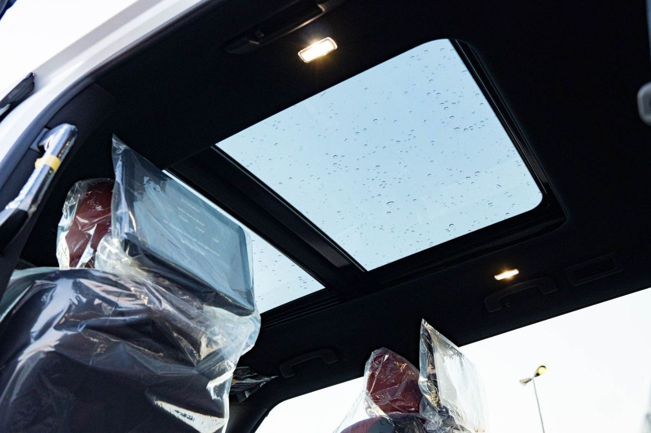 Nissan Patrol 2026 Nissan Patrol SE Platinum 3.8L AT Petrol White (Export Only)