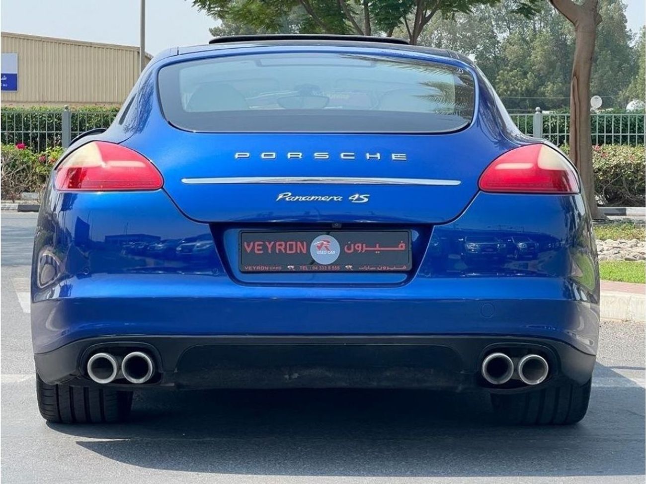 Porsche Panamera PORSCHE PANAMERA 4S 2012 GCC CARBON FIBER LOW MILEAGE WITH ONE YEAR WARRANTY