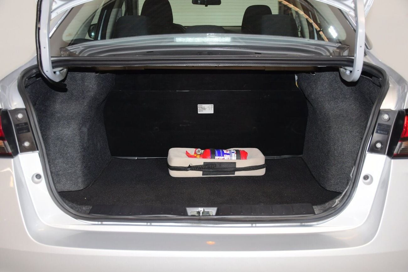 Nissan Sunny S 2.0