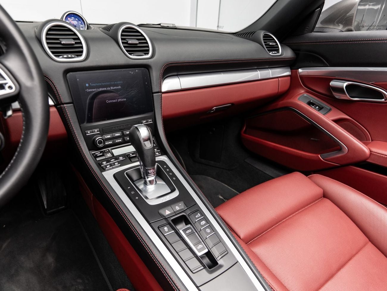Porsche 718 Boxster STD SUMMER STARTS NOW | EXCLUSIVE DEAL BY BLACKLINE, 2025 Porsche Boxster,  Agency Warranty, GCC