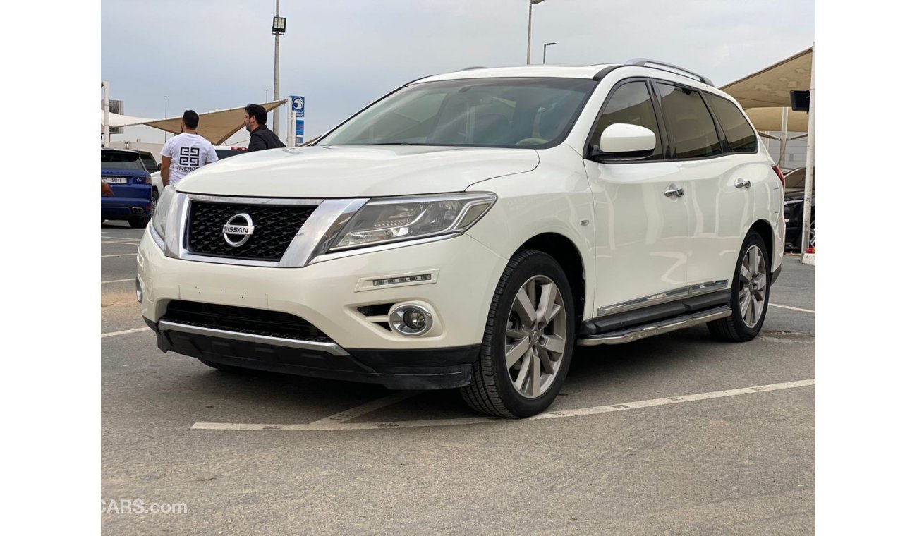 Nissan Pathfinder Nissan Pathfinder SV 2015 full option perfect condition