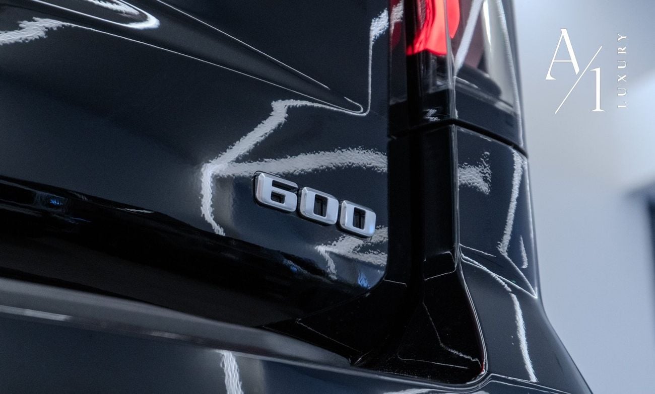 Cadillac Escalade Premium Luxury Platinum 6.2L 4WD 2024 Cadilac Esclade, 600 Platinum Edition, With Warranty & Service