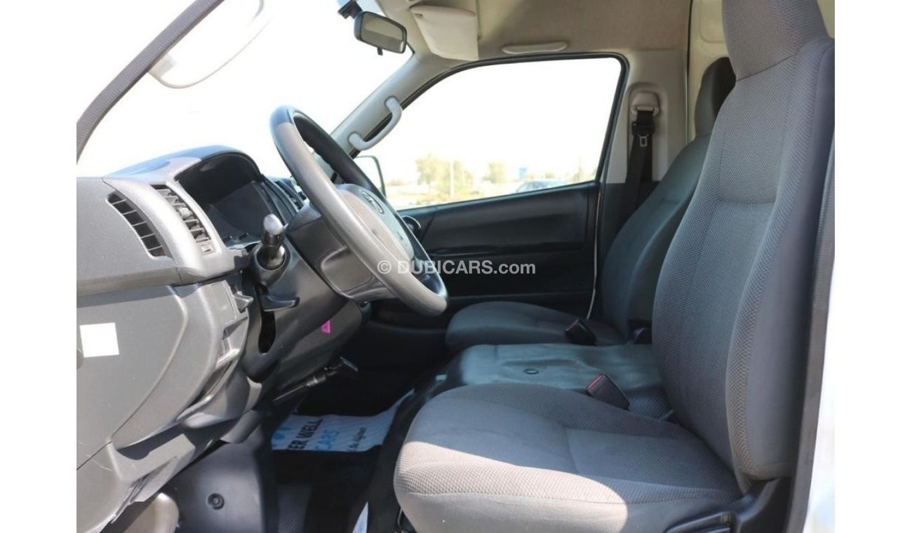 Toyota Hiace GL - High Roof LWB High Roof 13 Seats | Passenger Van | GCC Specs | Excellent Condition