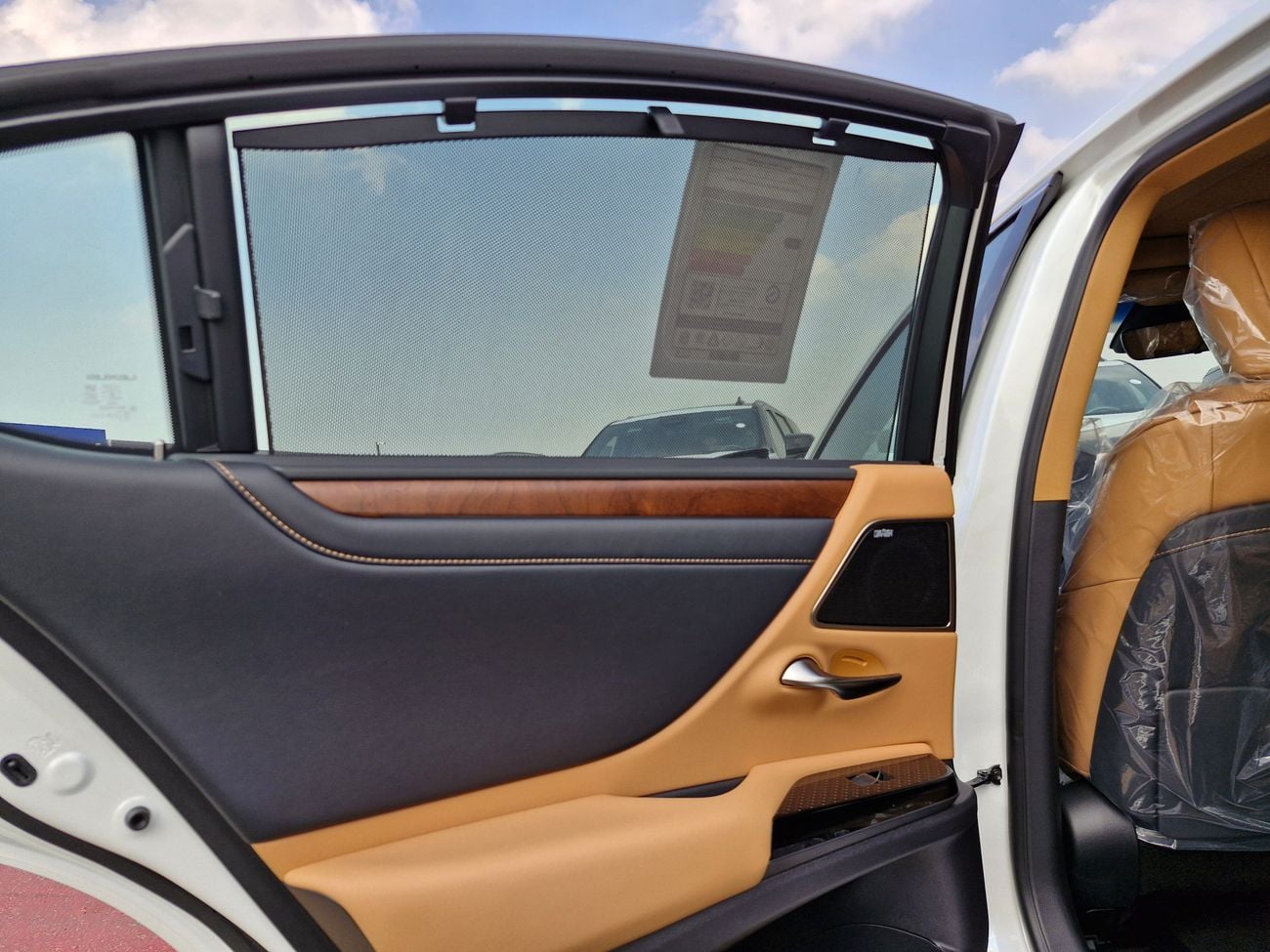 لكزس ES 350 ES350 Ultra Luxury 3.5L Petrol AT Full Brand New 0Km