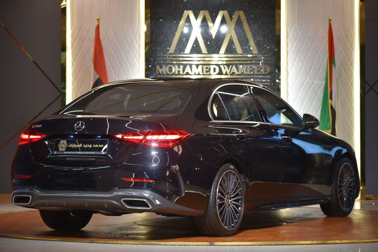 Mercedes-Benz C 200 ✔ Front projector ✔ Panoramic roof ✔ Welcome lighting