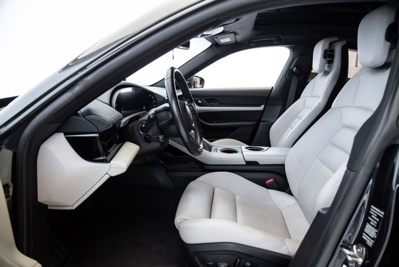 بورش تايكان 4S