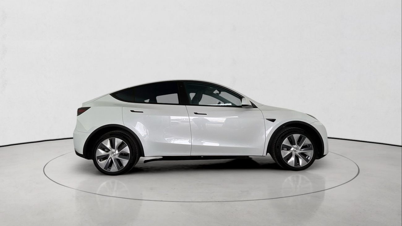 تسلا موديل Y BEV LONG RANGE PEARL 19 BW 5STR TOW | شامل الضمان | 0 ﺪﻔﻋﺓ ﺃﻮﻟﻯ