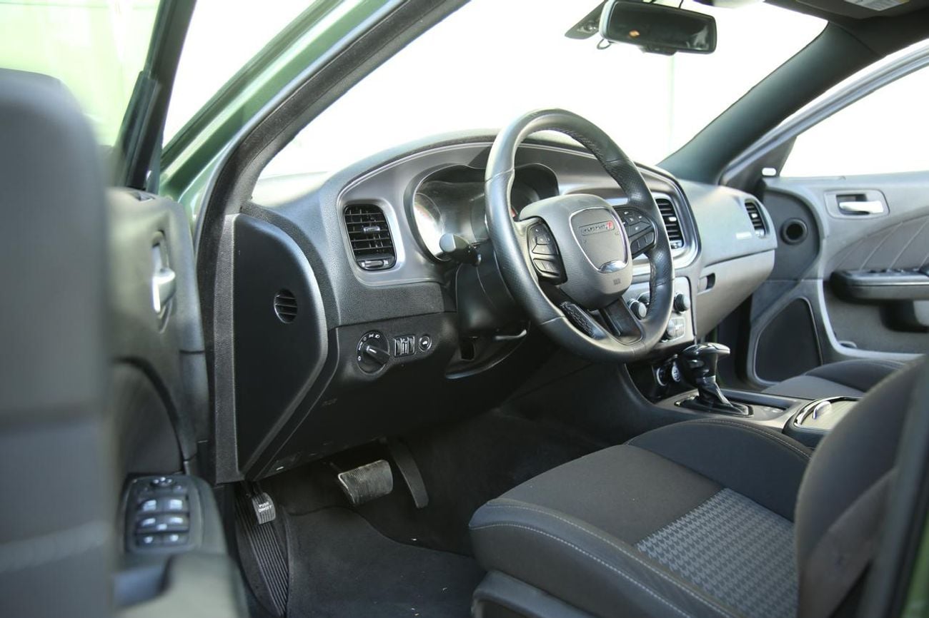 Dodge Charger PREMIUM R/T Top 5.7L