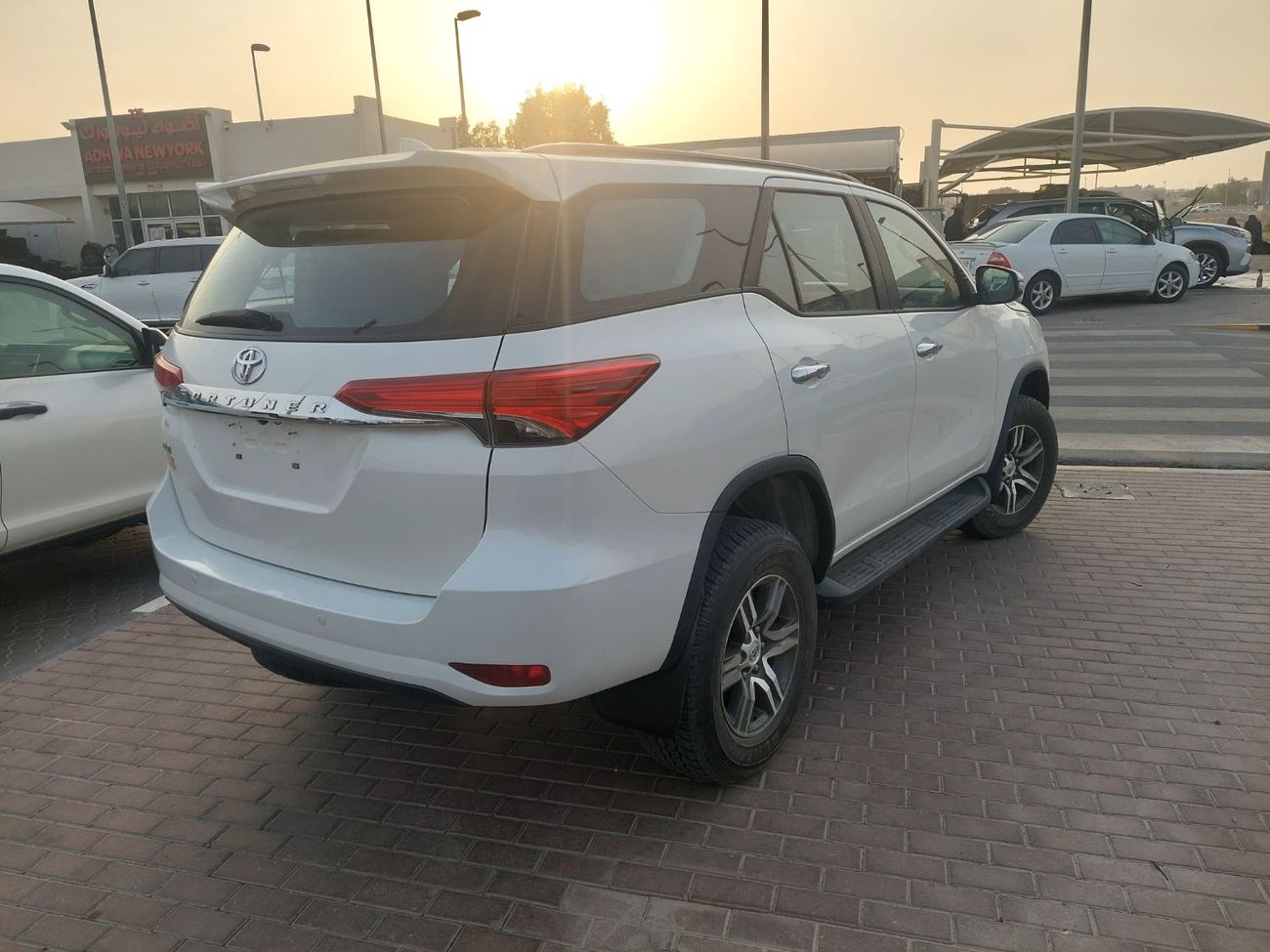 تويوتا فورتونر 2.7L 4WD PETROL EXR AUTOMATIC TRANSMISSION